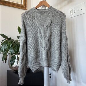 ADORA Cable Knit Oversized Sweater Sz S Gray Soft Preppy feminine Romantic